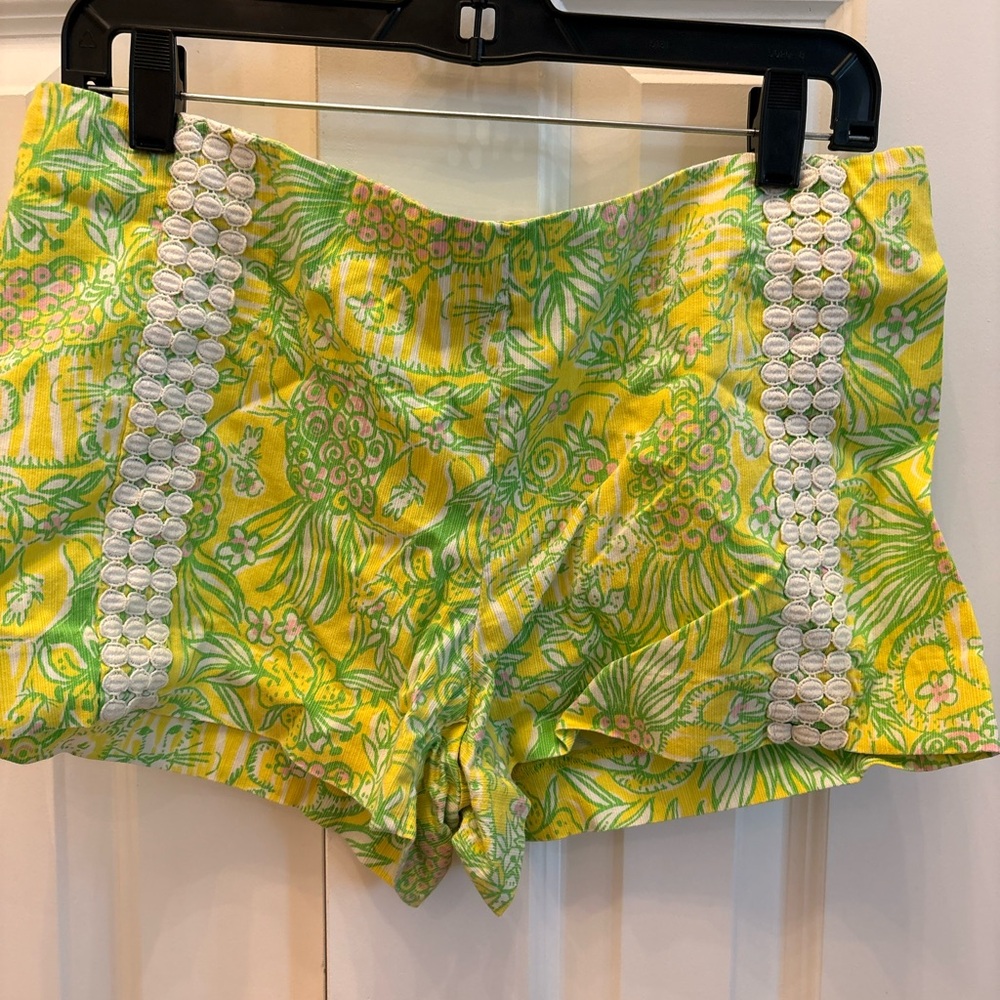Lilly Pulitzer Yellow Floral Women's Shorts